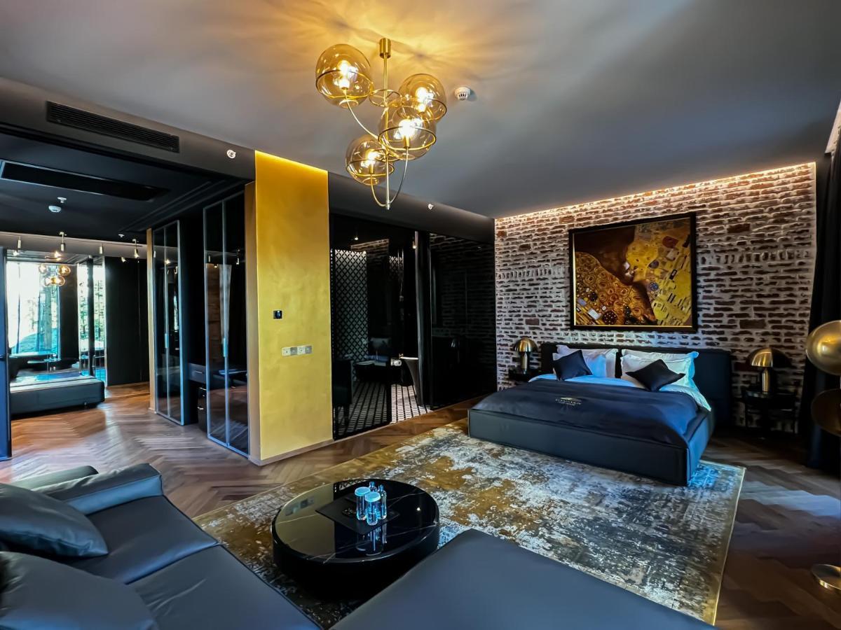 Hotel Mandarin Club House Batumi Exterior foto